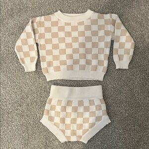 Checkered Knit Sweater and Shorts Set 6-12mo